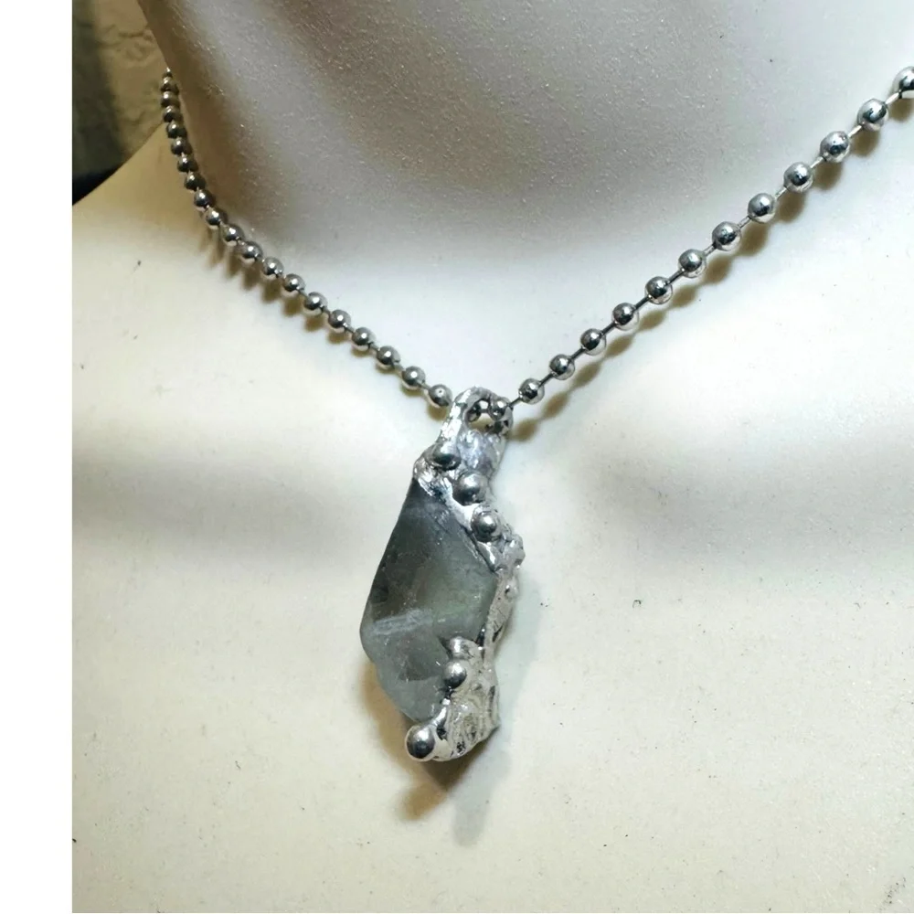 Green Fluorite Pendant Necklace With Artisan Metalwork Halo Bezel On Ball Chain - Picture 2 of 12